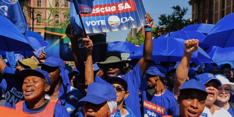 Opposition Party Agrees to Join South African Unity Government
