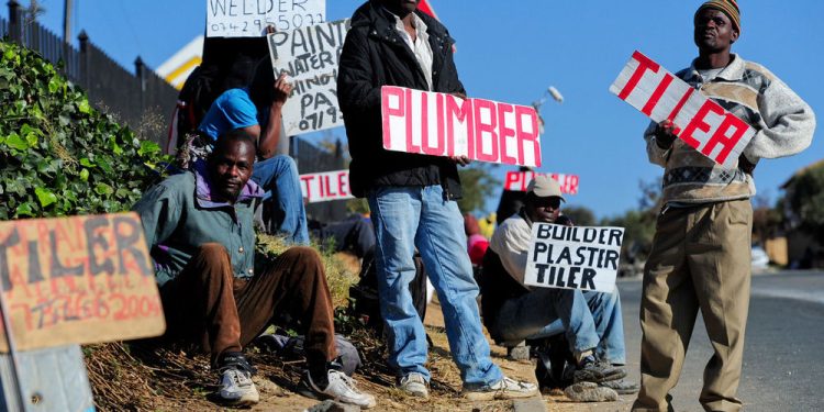 South Africa’s Unemployment Rate Rises to 33.5% Amid Economic Struggles
