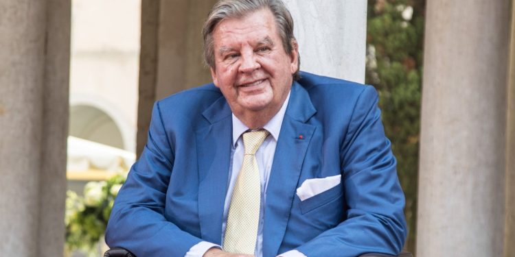Johann Rupert Overtakes Aliko Dangote to Become Africa’s Richest Person