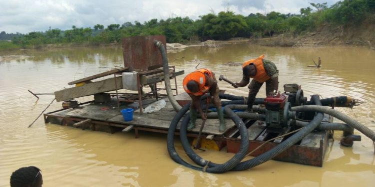 Military Dismantles Illegal Mining Equipment in Anti-Galamsey Operation on Birim River