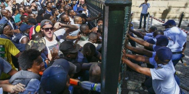 Clashes Erupt in South Africa Over Water Disconnections Amid Worsening Shortages